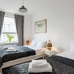 Apartmán Golden - Stylish & Sunny - Pereca Residence, Center *