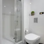 Golden - Stylish & Sunny - Pereca Residence, Center *
