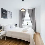 公寓 Golden - Stylish & Sunny - Pereca Residence, Center *