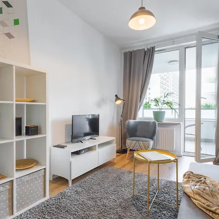 Golden - Stylish & Sunny - Pereca Residence, Center *