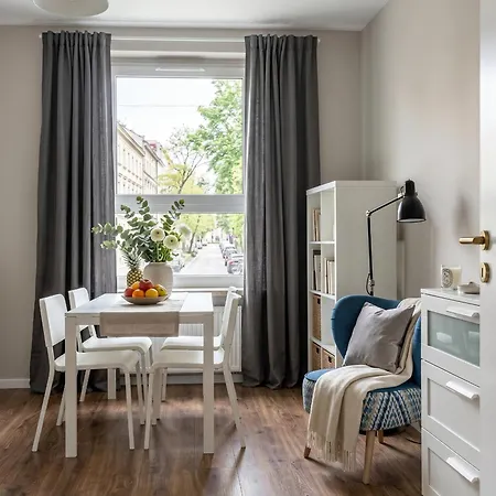 Apartman Golden - Stylish & Sunny - Pereca Residence, Center