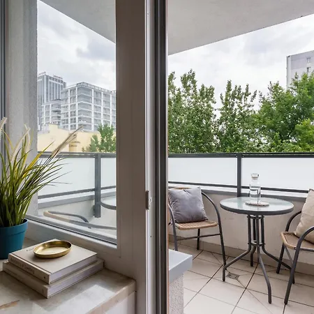 Golden - Stylish & Sunny - Pereca Residence, Center