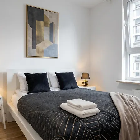 Apartman Golden - Stylish & Sunny - Pereca Residence, Center
