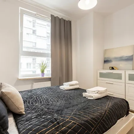 Apartman Golden - Stylish & Sunny - Pereca Residence, Center