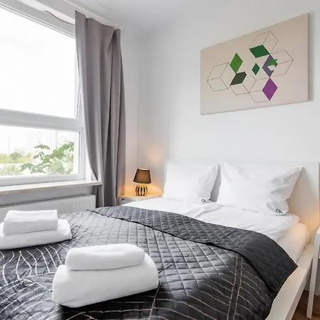 Apartman Golden - Stylish & Sunny - Pereca Residence, Center
