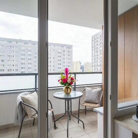 Golden - Stylish & Sunny - Pereca Residence, Center Varsó
