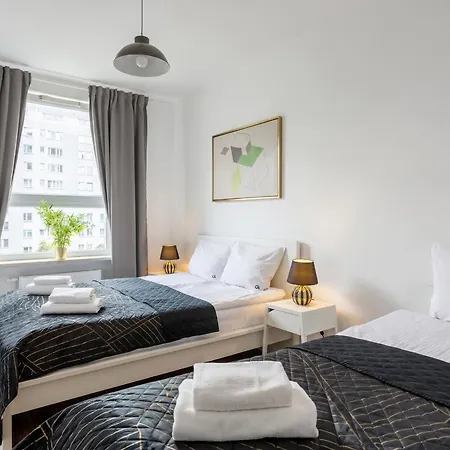 Apartman Golden - Stylish & Sunny - Pereca Residence, Center *