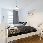 Golden - Stylish & Sunny - Pereca Residence, Center Appartamento Varsavia