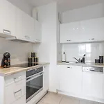 Golden - Stylish & Sunny - Pereca Residence, Center Appartamento *