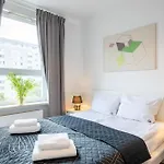 شقة Golden - Stylish & Sunny - Pereca Residence, Center