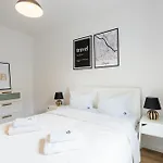 Golden - Stylish & Sunny - Pereca Residence, Center Appartamento Varsavia