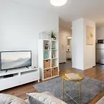 Golden - Stylish & Sunny - Pereca Residence, Center وارسو