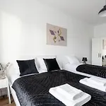 Golden - Stylish & Sunny - Pereca Residence, Center Apartament