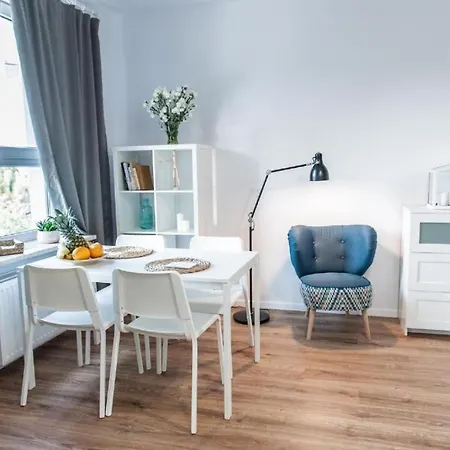 Golden - Stylish & Sunny - Pereca Residence, Center