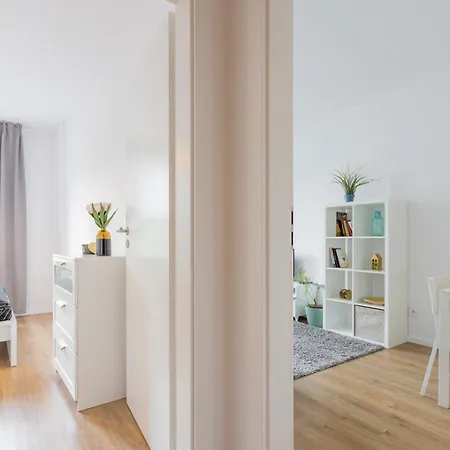 Golden - Stylish & Sunny - Pereca Residence, Center *