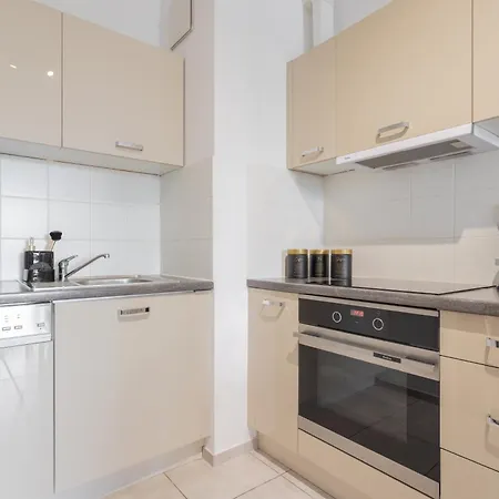 Golden - Stylish & Sunny - Pereca Residence, Center דירה ורשה