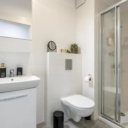 Golden - Stylish & Sunny - Pereca Residence, Center דירה