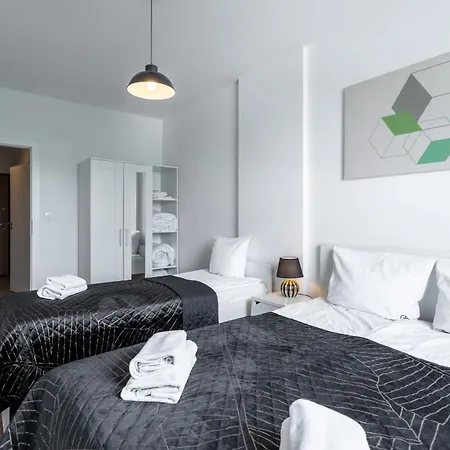 Golden - Stylish & Sunny - Pereca Residence, Center * ורשה