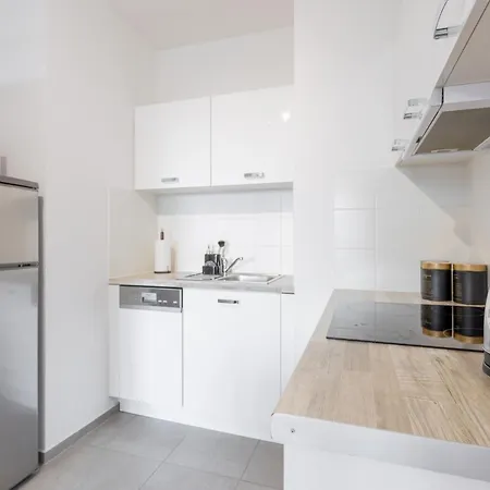 Golden - Stylish & Sunny - Pereca Residence, Center Apartamento Varsóvia