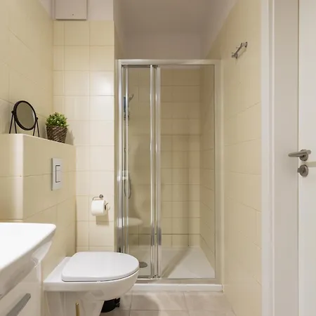 Golden - Stylish & Sunny - Pereca Residence, Center * ורשה