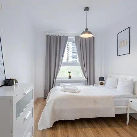 Golden - Stylish & Sunny - Pereca Residence, Center ורשה