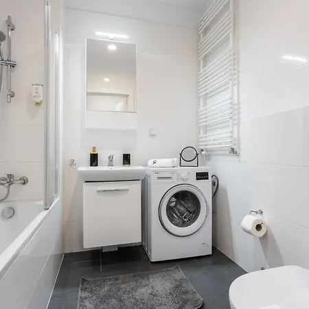 Golden - Stylish & Sunny - Pereca Residence, Center * ורשה