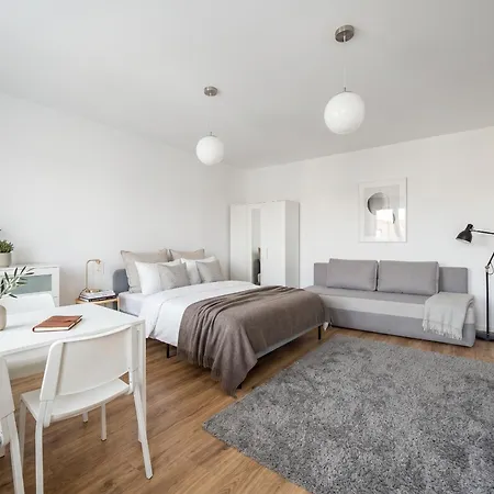 Apartment Golden - Stylish & Sunny - Pereca Residence, Center *