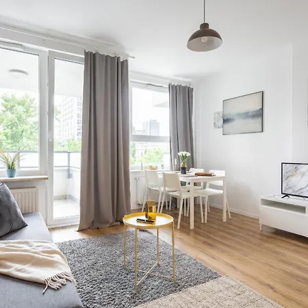 شقة Golden - Stylish & Sunny - Pereca Residence, Center