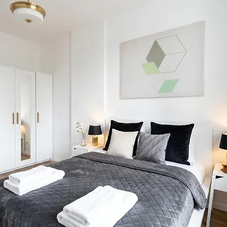 شقة Golden - Stylish & Sunny - Pereca Residence, Center