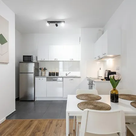 Golden - Stylish & Sunny - Pereca Residence, Center * وارسو