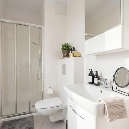 Golden - Stylish & Sunny - Pereca Residence, Center شقة