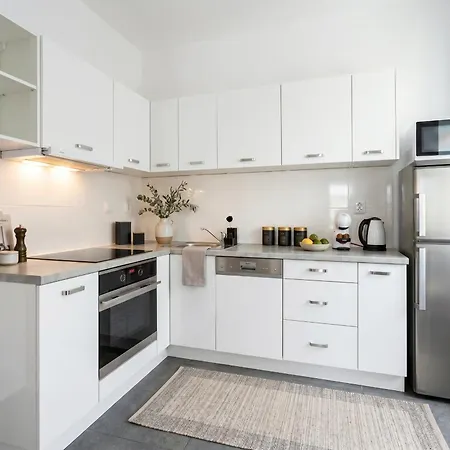 Golden - Stylish & Sunny - Pereca Residence, Center شقة