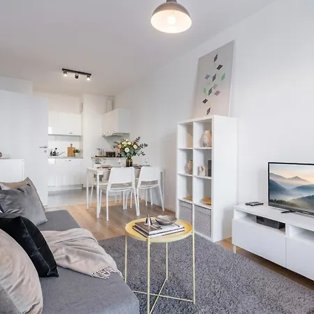 شقة Golden - Stylish & Sunny - Pereca Residence, Center