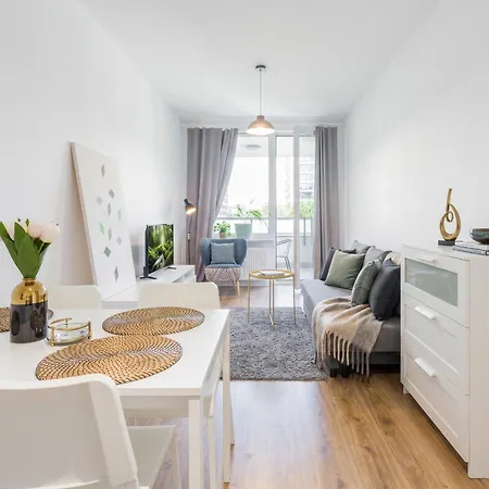 Golden - Stylish & Sunny - Pereca Residence, Center وارسو