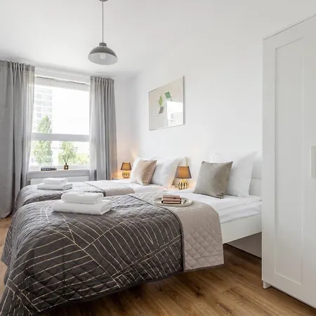 شقة Golden - Stylish & Sunny - Pereca Residence, Center وارسو