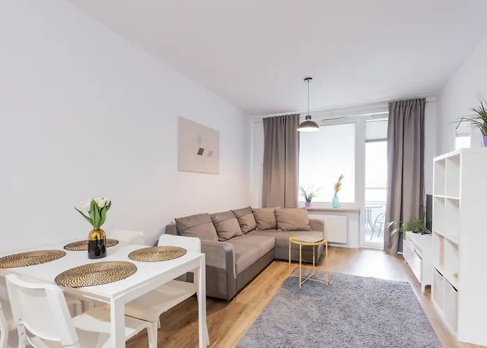 Golden - Stylish & Sunny - Pereca Residence, Center Warsaw