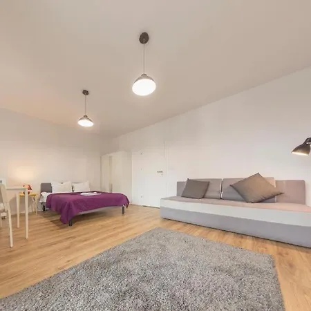 Apartment Golden - Big And Bright Stylish - Center - Pereca *