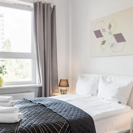 Apartment Golden - Big And Bright Stylish - Center - Pereca
