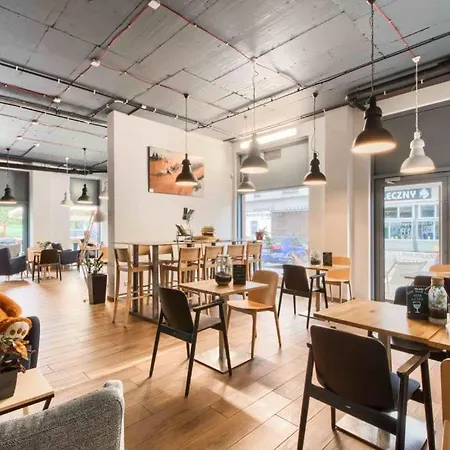 Apartment Golden - Big And Bright Stylish - Center - Pereca